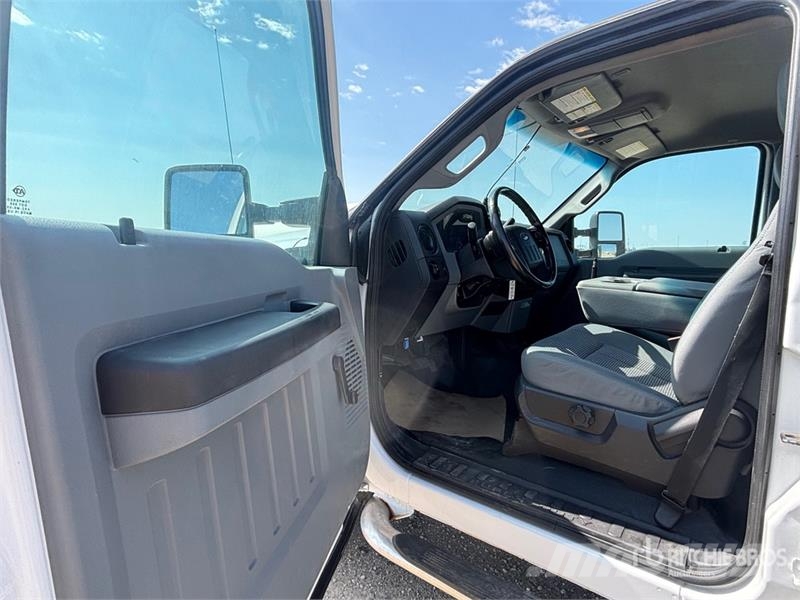 Ford F-350 Kamioni sa otvorenim sandukom