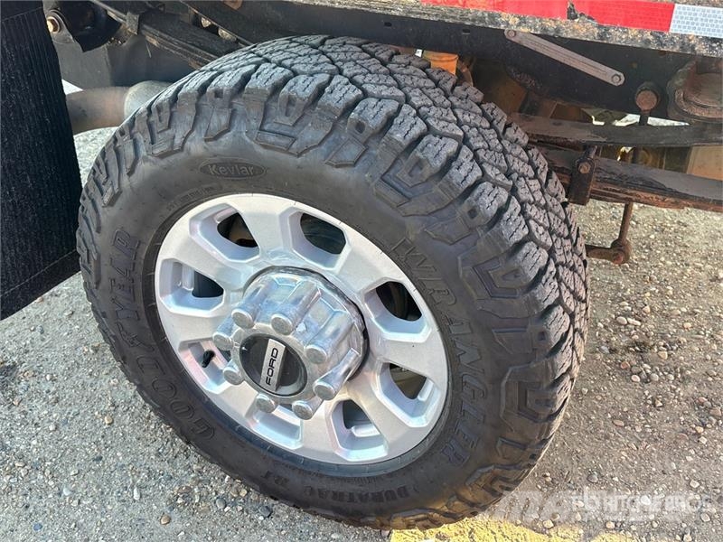 Ford F-350 Flakbilar
