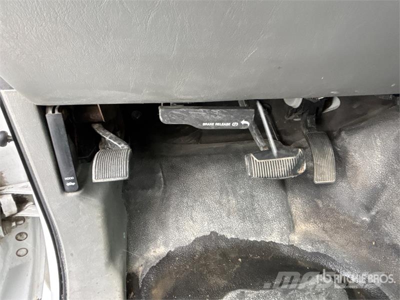 Ford F-350 شاحنات مسطحة/مفصلية الجوانب