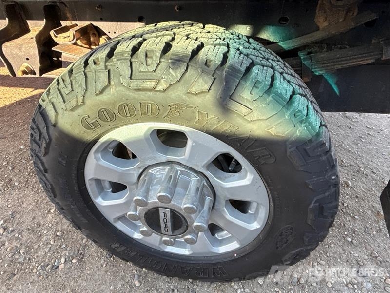 Ford F-350 Flakbilar