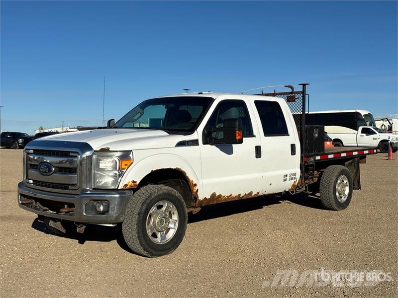 Ford F-350 Camion con sponde ribaltabili