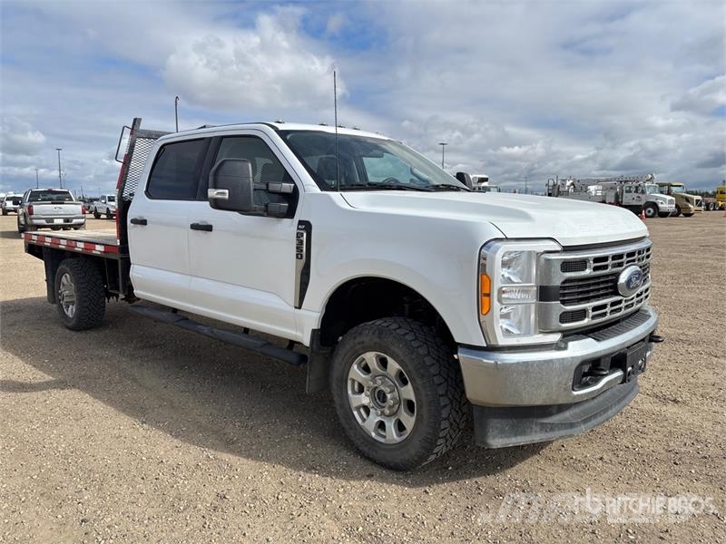 Ford F-350 Platformos/ Pakrovimas iš šono