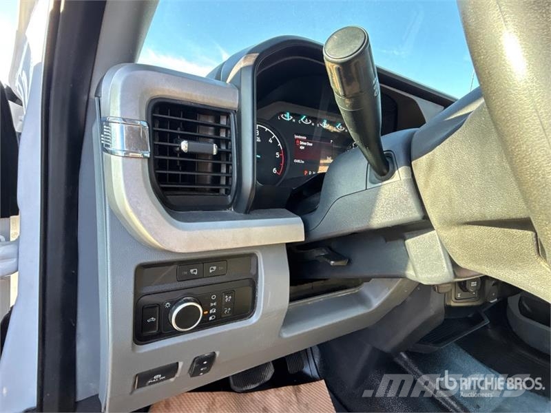 Ford F-350 Flakbilar