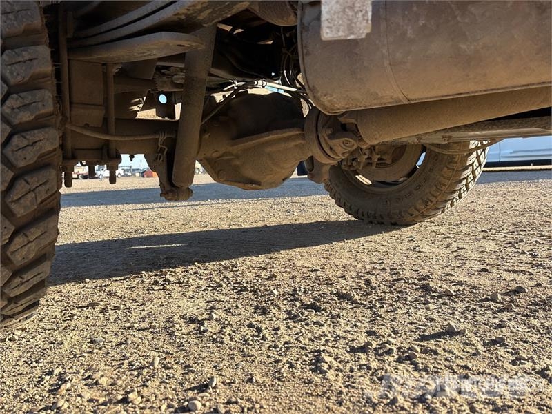 Ford F-350 Plošinové nákladné automobily/nákladné automobily so sklápacími bočnicami
