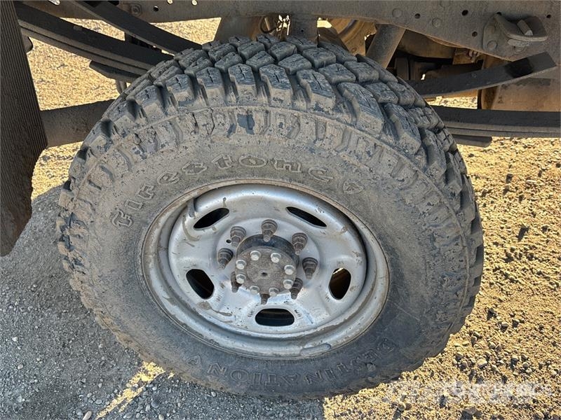 Ford F-350 Plošinové nákladné automobily/nákladné automobily so sklápacími bočnicami