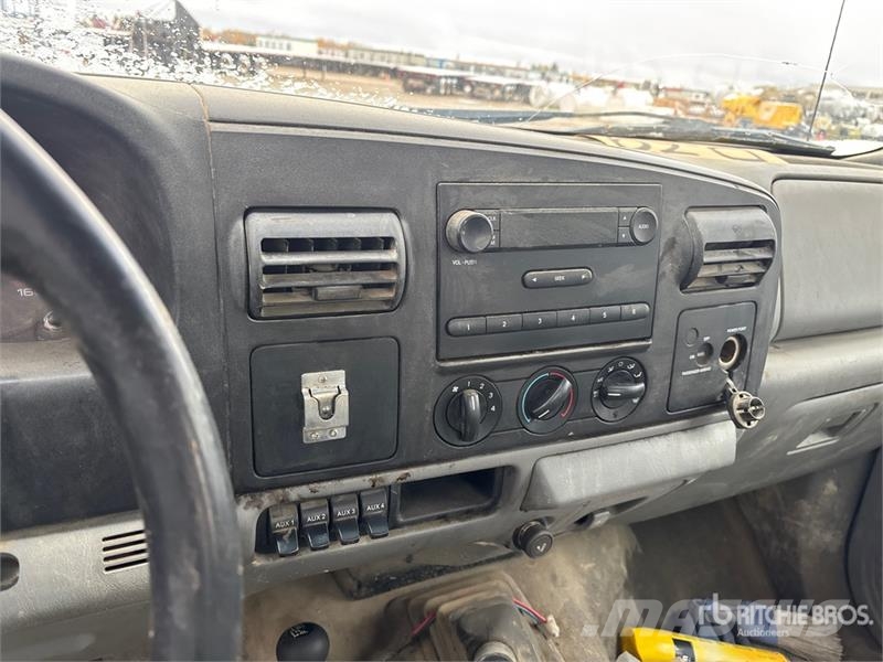 Ford F-350 Flatbed kamyonlar