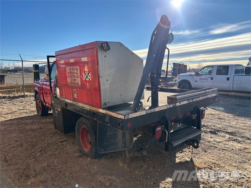 Ford F-350 Platós / Ponyvás teherautók