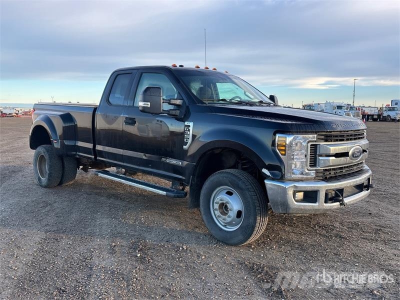 Ford F-350 Ostalo