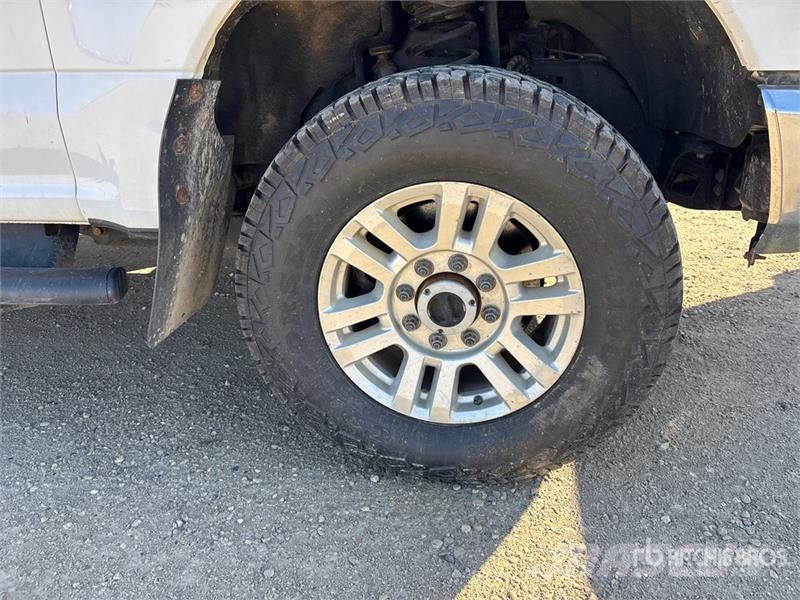 Ford F-350 Грузовики-платформы/боковая разгрузка