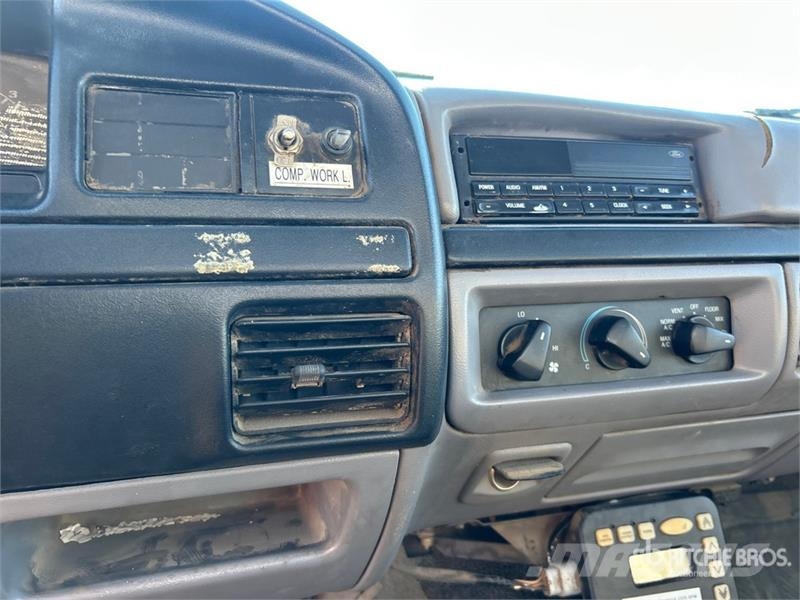 Ford F-350 Camion con sponde ribaltabili