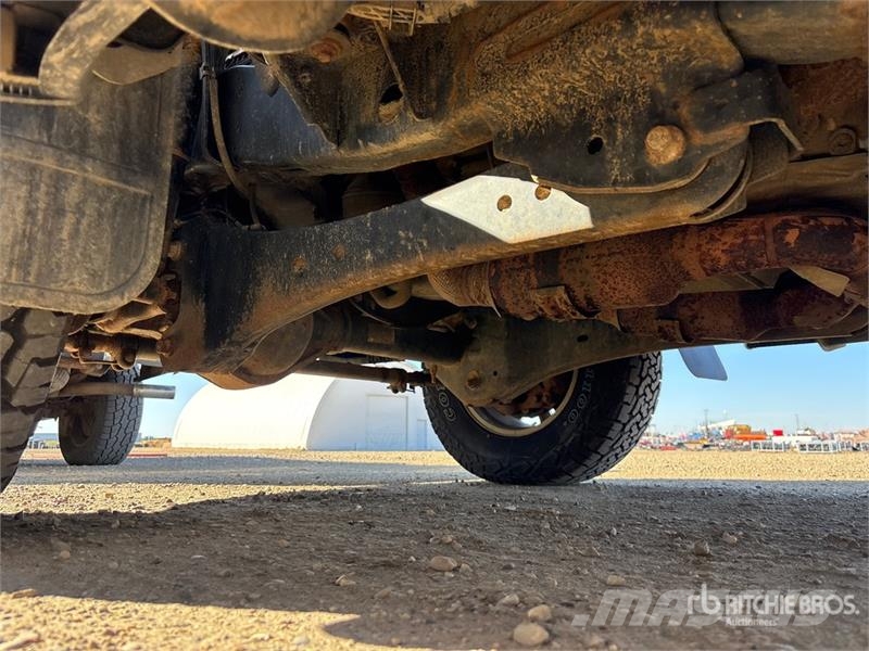 Ford F-350 Грузовики-платформы/боковая разгрузка