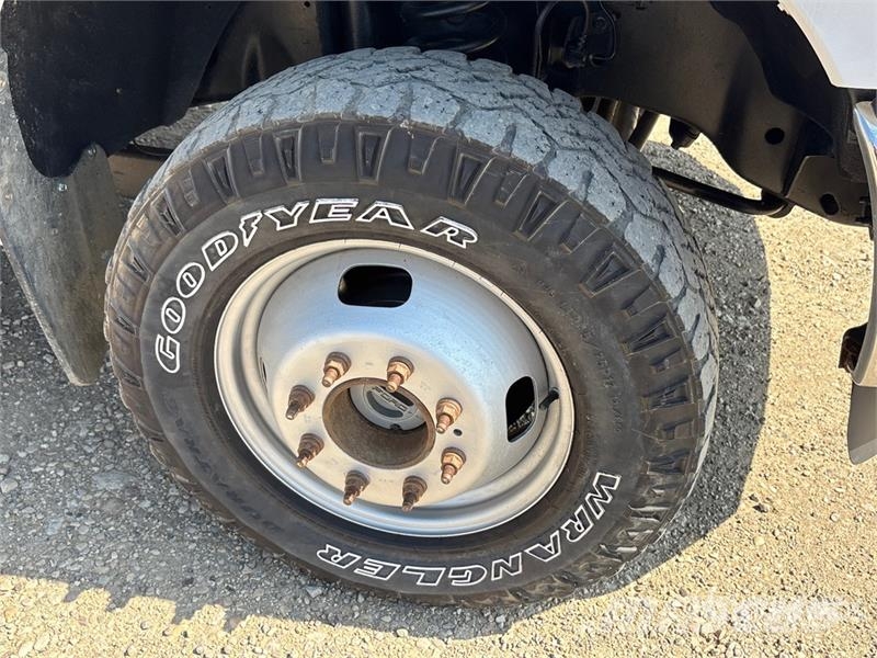 Ford F-350 Kamioni sa otvorenim sandukom
