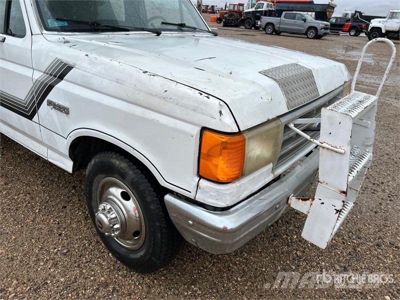 Ford F-350 Autoplošiny