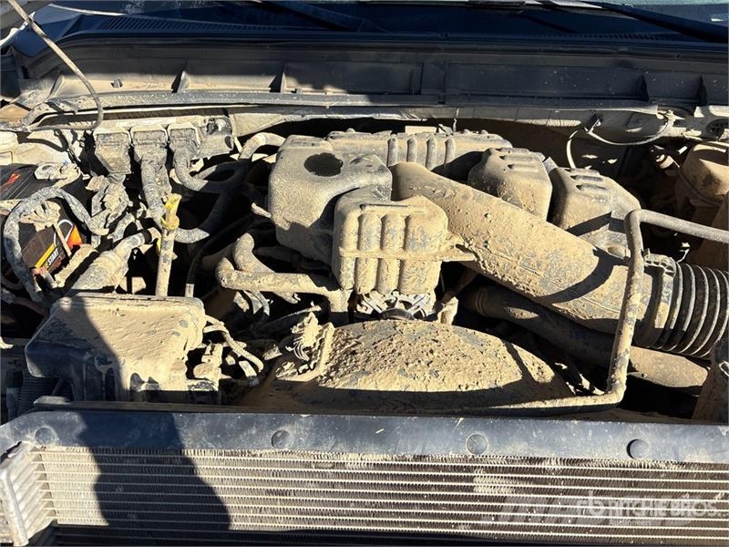 Ford F-350 平板栏板货车