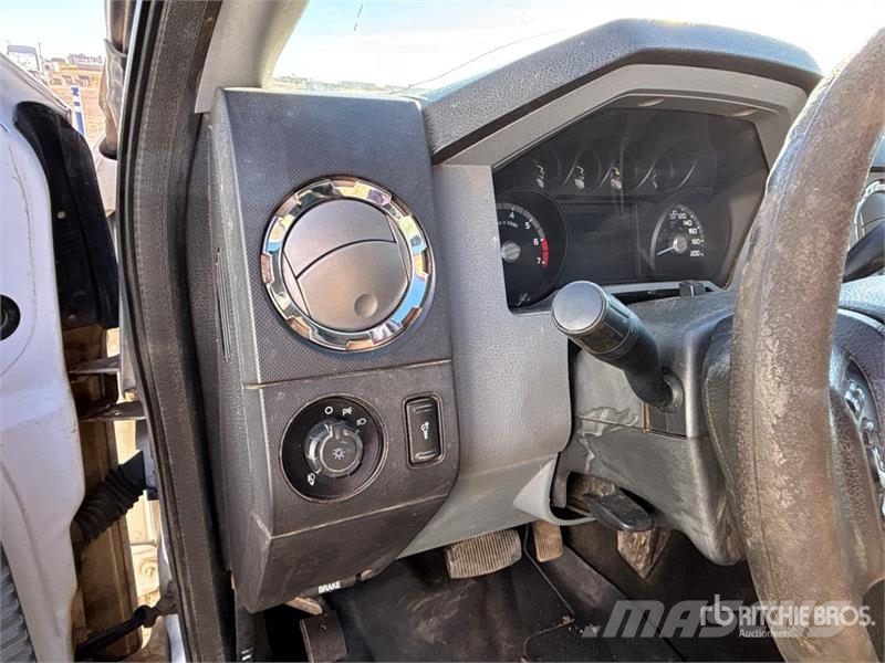 Ford F-350 Camion con sponde ribaltabili