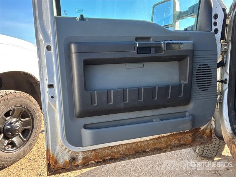 Ford F-350 Camion con sponde ribaltabili