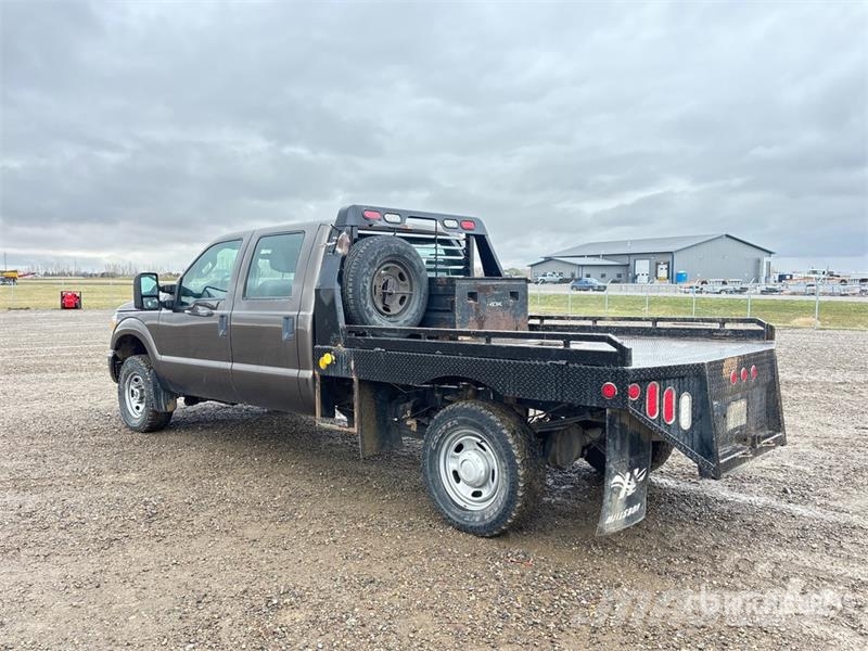 Ford F-350 Kamioni sa otvorenim sandukom