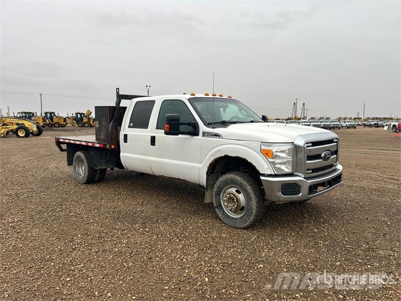 Ford F-350 Camiões estrado/caixa aberta