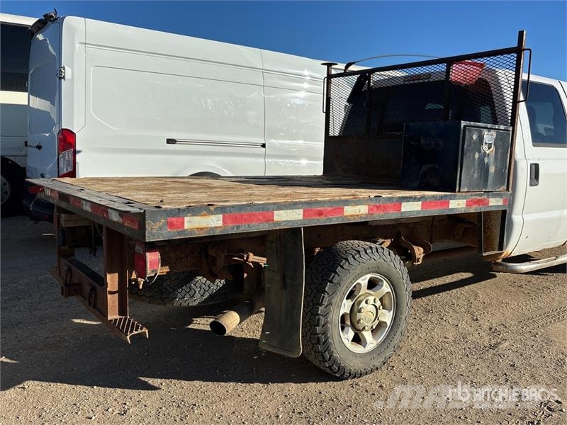 Ford F-350 Camion con sponde ribaltabili