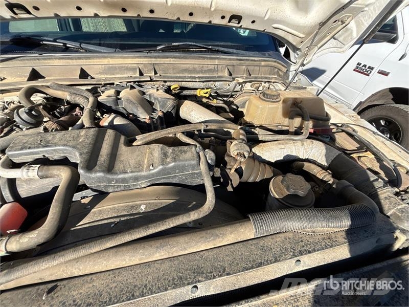 Ford F-350 Camion con sponde ribaltabili