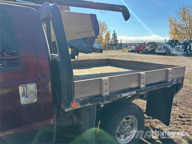 Ford F-350 Pritschenwagen/Pritschenwagen mit Seitenklappe