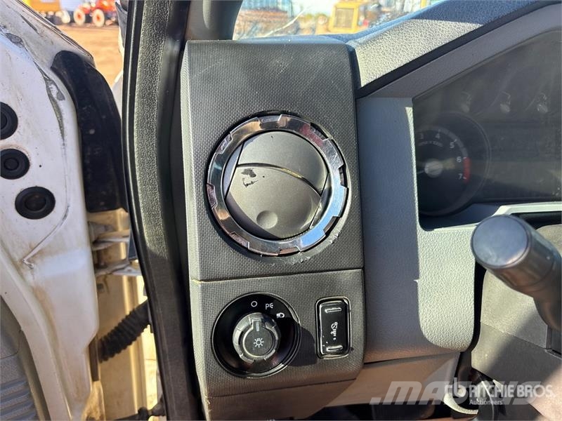 Ford F-350 Camiões estrado/caixa aberta
