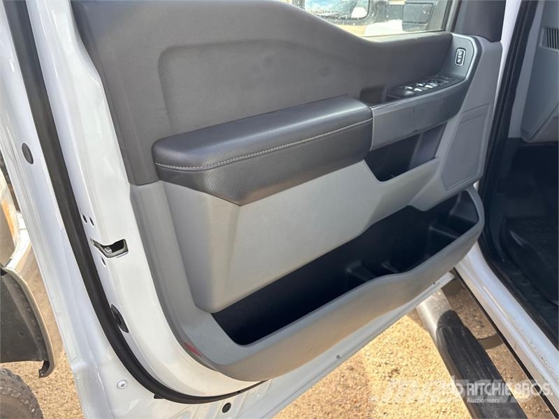 Ford F-350 플랫베드/드롭사이드 트럭