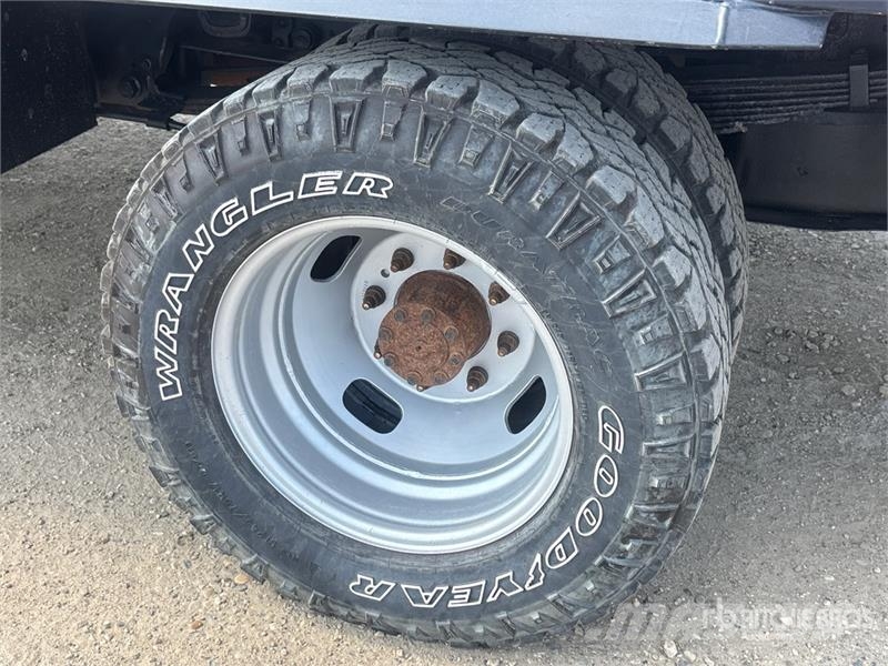Ford F-350 Kamioni sa otvorenim sandukom