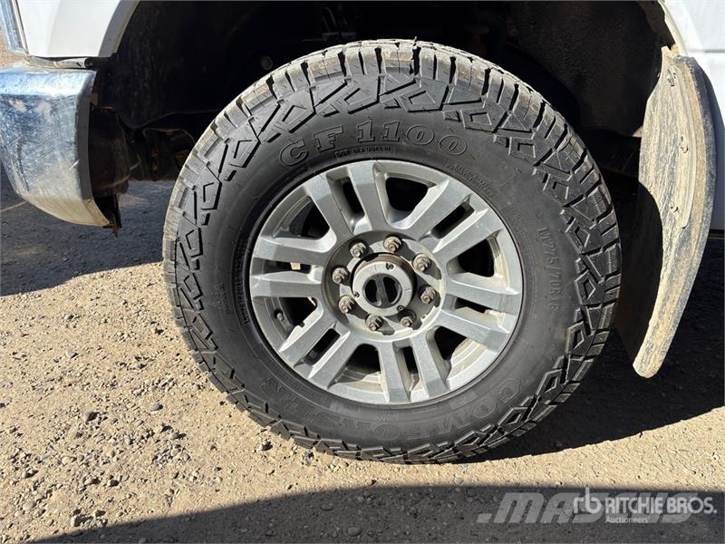 Ford F-350 Грузовики-платформы/боковая разгрузка