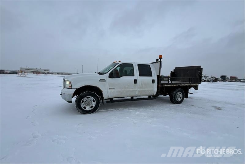 Ford F-350 شاحنات مسطحة/مفصلية الجوانب
