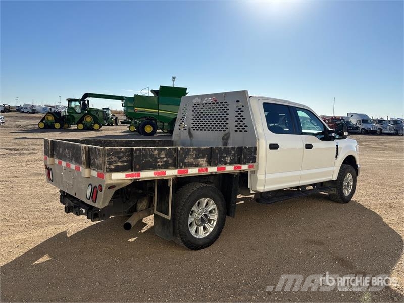 Ford F-350 Flatbed kamyonlar