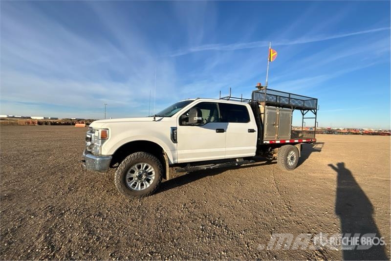 Ford F-350 شاحنات مسطحة/مفصلية الجوانب