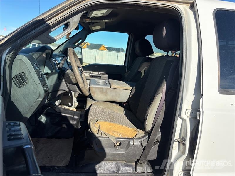 Ford F-350 Camiões estrado/caixa aberta