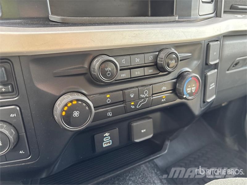 Ford F-350 플랫베드/드롭사이드 트럭