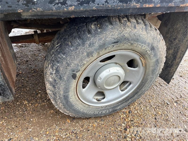 Ford F-350 Flatbed kamyonlar