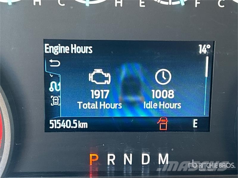 Ford F-350 平板栏板货车