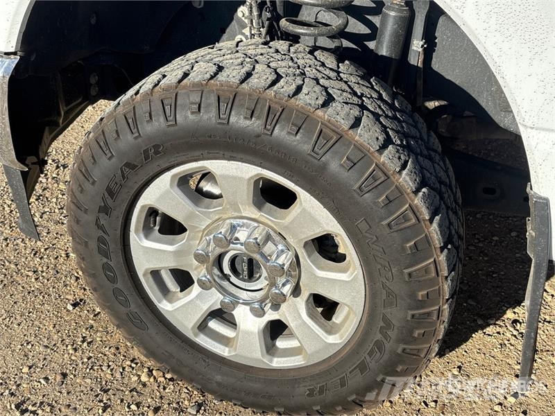 Ford F-350 Flakbilar