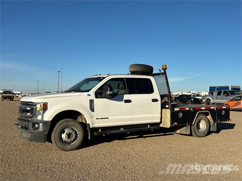 Ford F-350 Platós / Ponyvás teherautók