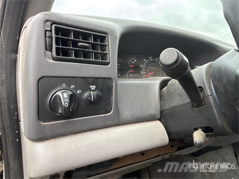 Ford F-350 Kis teherszállító/Platós kocsi