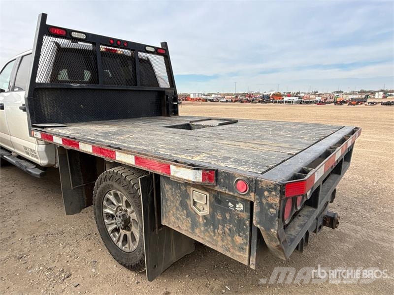 Ford F-350 Camion plateau