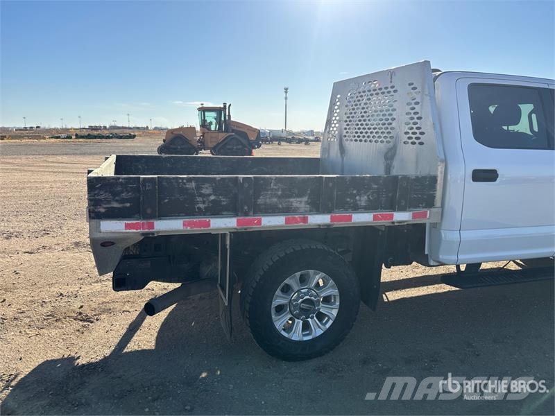 Ford F-350 Flatbed kamyonlar