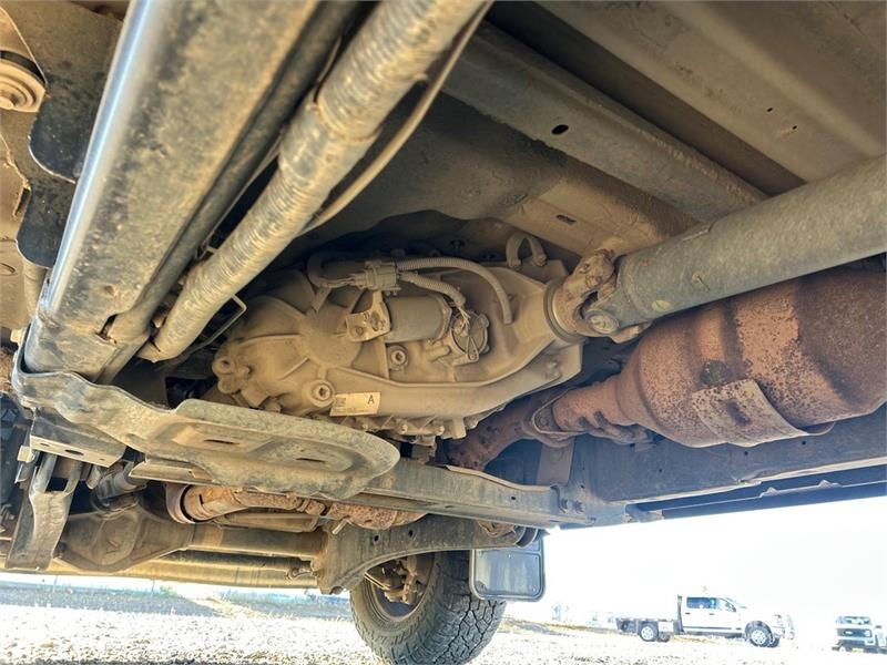 Ford F-350 平板栏板货车