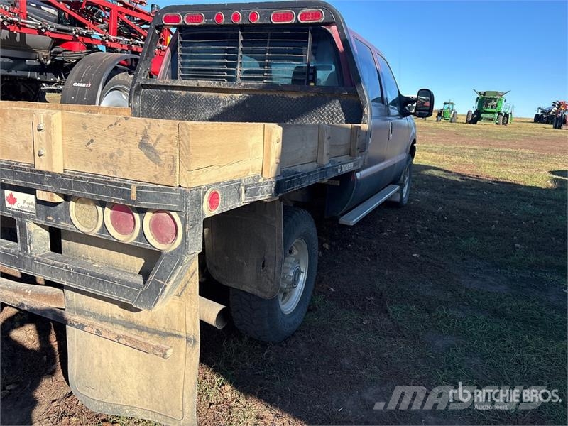 Ford F-350 Pritschenwagen/Pritschenwagen mit Seitenklappe
