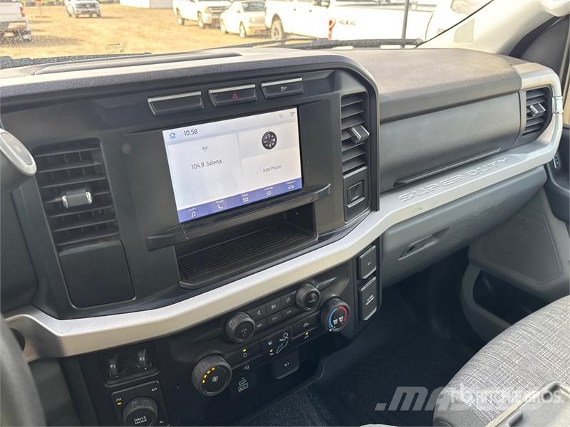 Ford F-350 플랫베드/드롭사이드 트럭