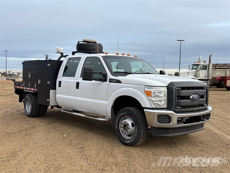 Ford F-350 Camiones de cama baja
