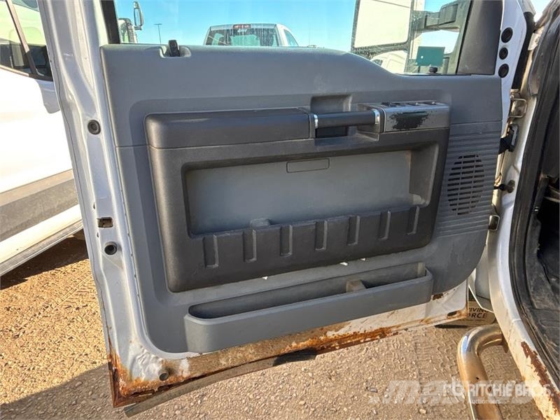 Ford F-350 Camion con sponde ribaltabili