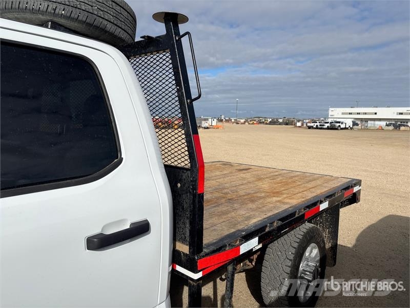 Ford F-350 플랫베드/드롭사이드 트럭