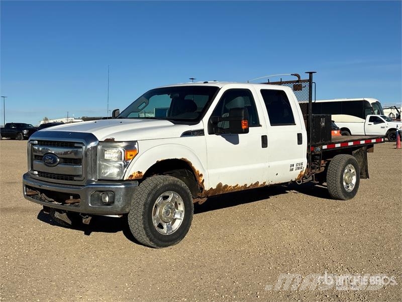 Ford F-350 Camion con sponde ribaltabili