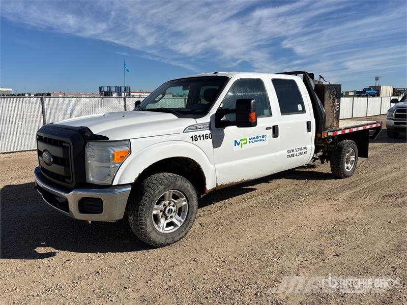 Ford F-350 Tovornjaki s kesonom/platojem
