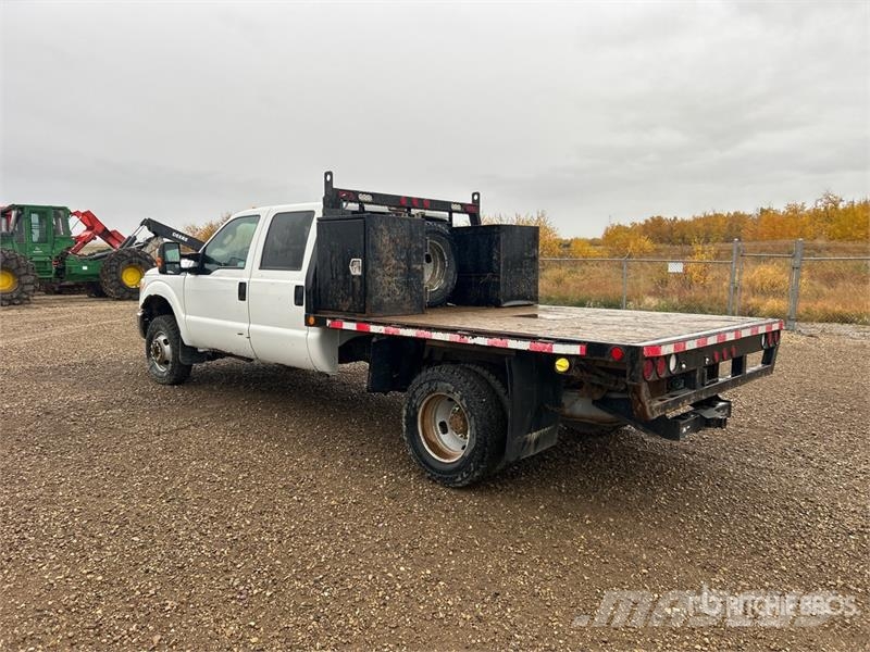 Ford F-350 Camiões estrado/caixa aberta